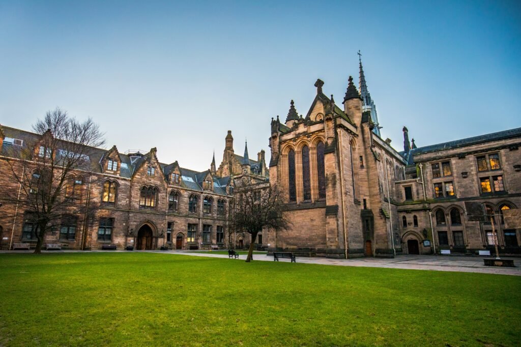 🌍 Top Universities in the World 2025: Best Education, Scholarships & Study Opportunities